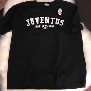 Boys Soccer T Shirt Juventus like new xl